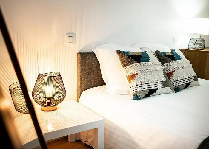 Onloc - Proche Halles Appart - 2 Chbres - Parking